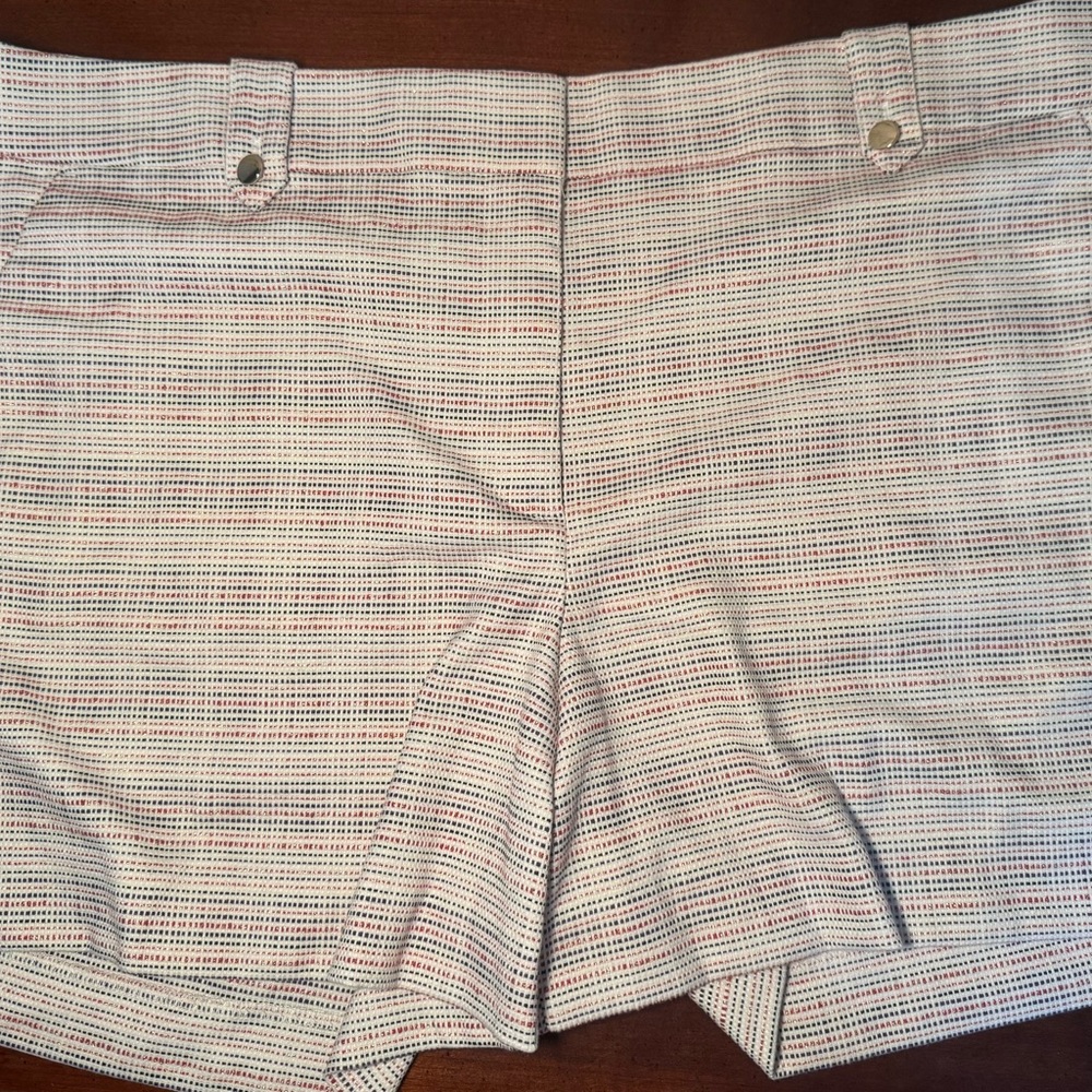 LOFT Women's Red and White Patterned Shorts